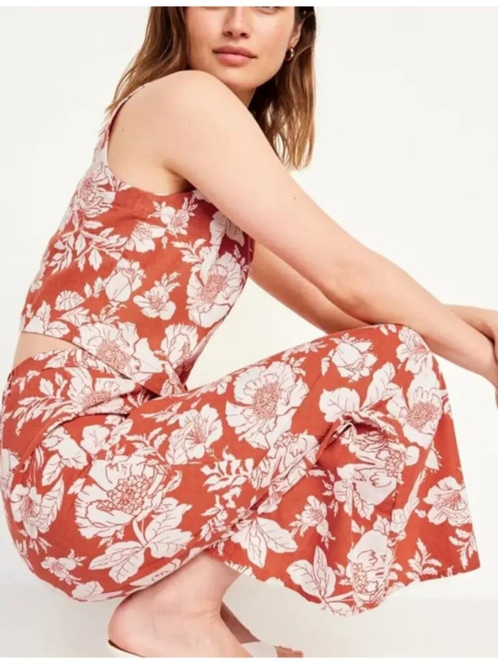 Old Navy Red and White Floral Pencil Linen Skirt